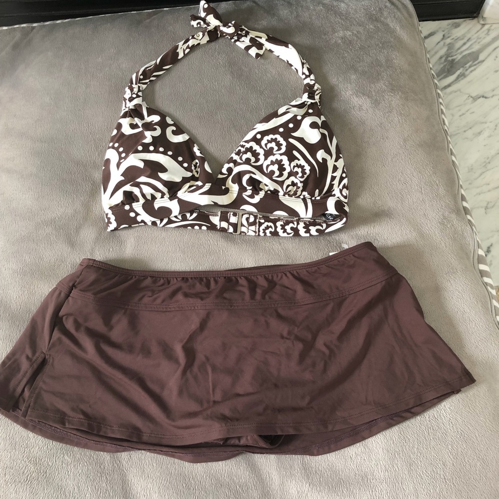 Jantzen 2 piece swimsuit.  Brown & white Halter.